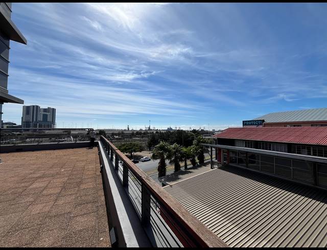 121M² OFFICE TO LET IN WOODSTOCK